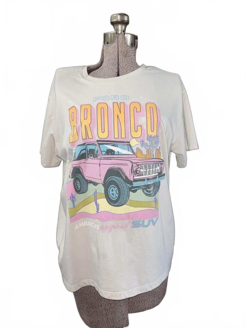 Ford Bronco SUV graphic tee with pink truck graphic